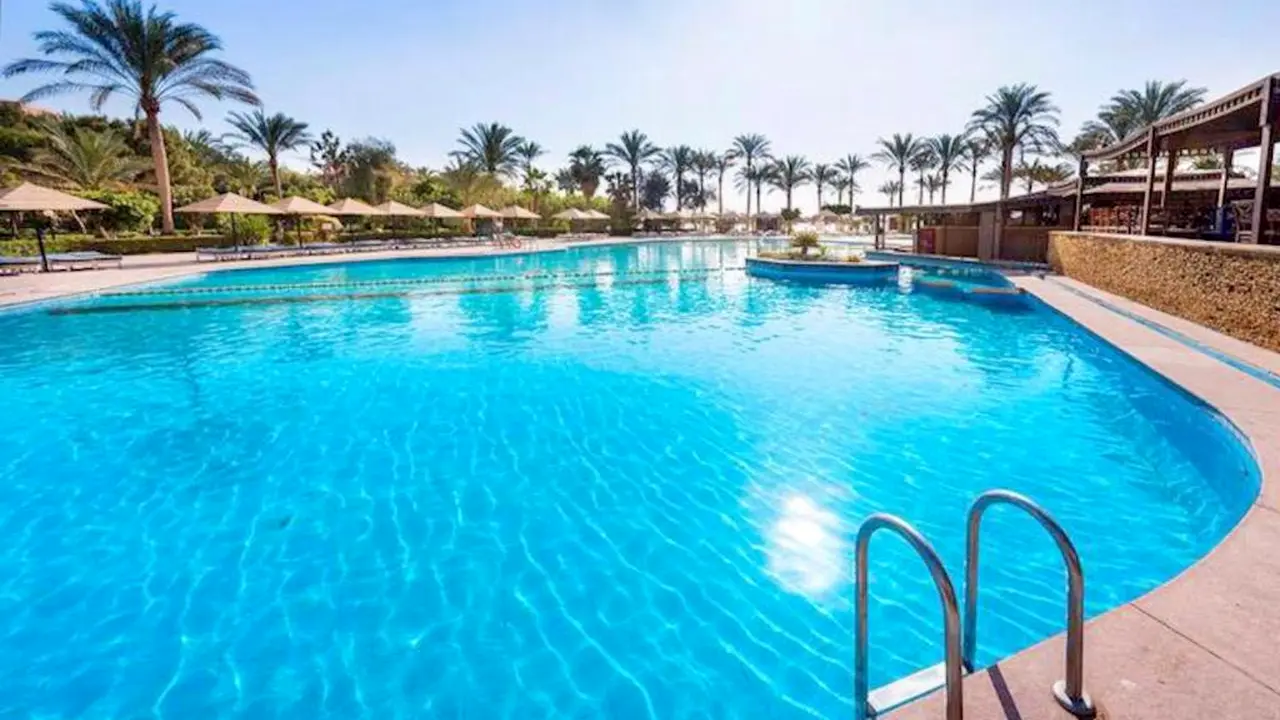 الفندق كيفي بالميرا بيتش - العين السخنة